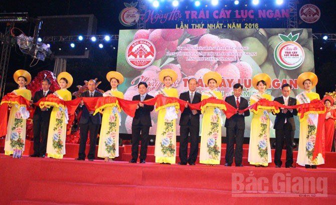 Khai mạc Ngày hội trái cây Lục Ngạn lần thứ nhất năm 2016: Tôn vinh quả ngọt, mở rộng giao thương