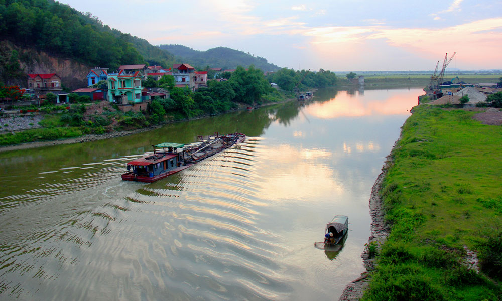 Chiều trên bến Đám