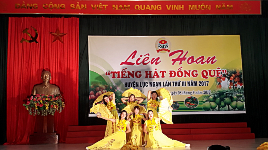 Liên hoan "Tiếng hát đồng quê" huyện Lục Ngạn