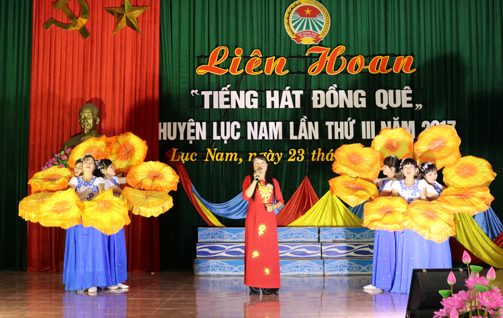 Liên hoan "Tiếng hát đồng quê" huyện Lục Nam lần thứ 3