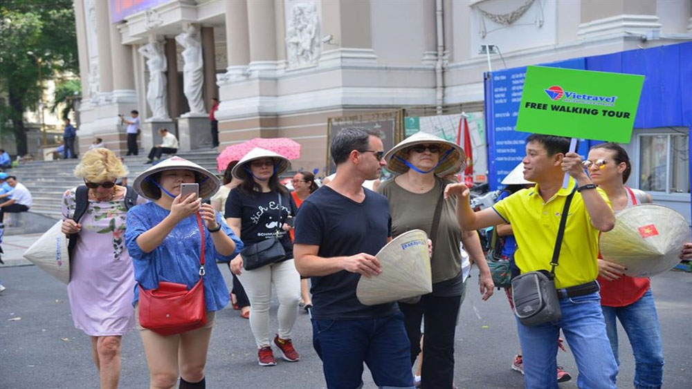 Vietravel tiên phong ra mắt mô hình du lịch miễn phí Free Walking Tour