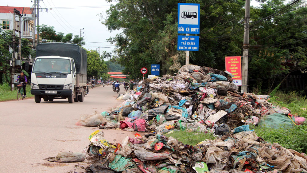 Thị trấn Cao Thượng (Tân Yên): Ngổn ngang rác thải