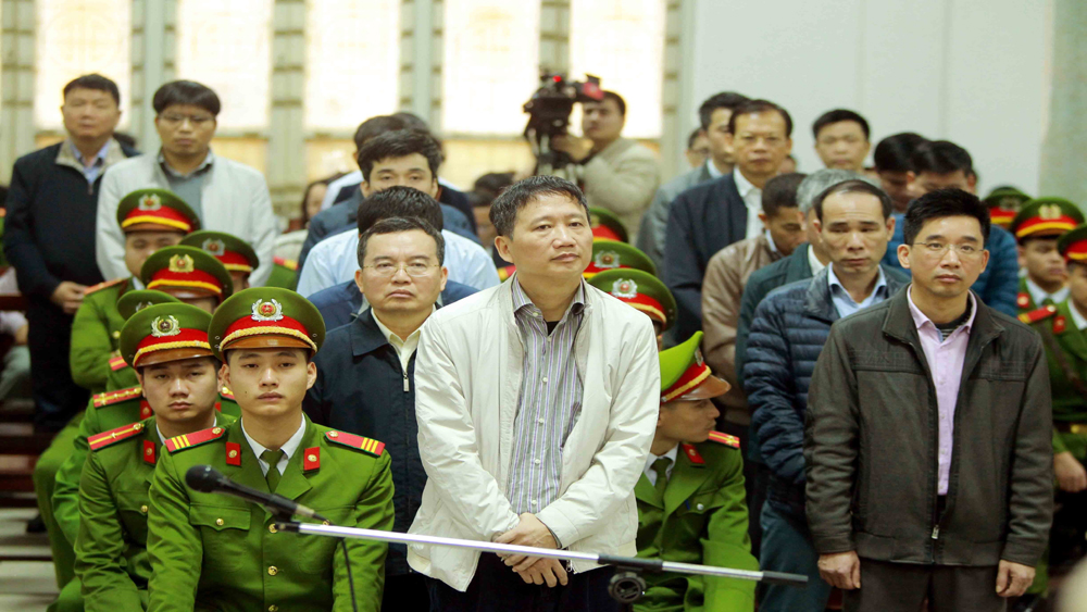 Tuyên phạt bị cáo Đinh La Thăng 13 năm tù, Trịnh Xuân Thanh chung thân