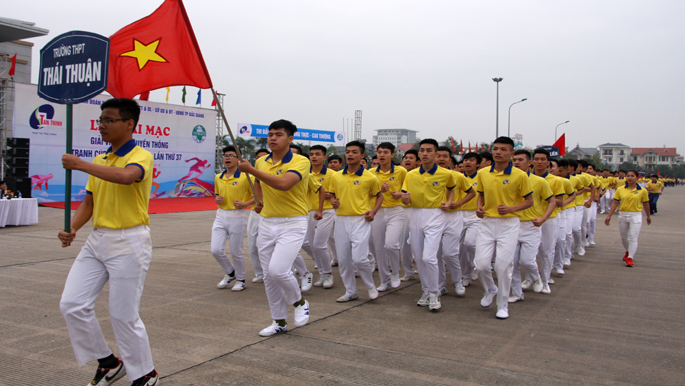 Khai mạc Giải Việt dã truyền thống Báo Bắc Giang lần thứ 37 năm 2018