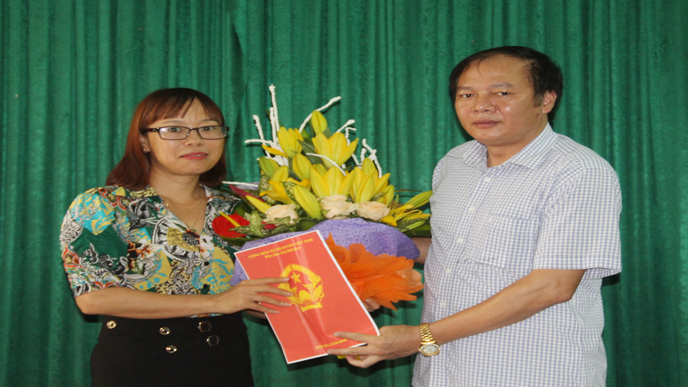 Đồng chí Nguyễn Thị Mạnh Hiền giữ chức Trưởng Đài truyền thanh huyện Hiệp Hòa