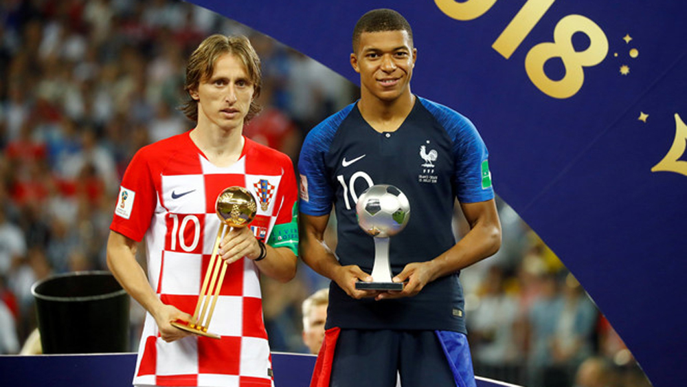 Modric giành Quả bóng vàng, Mbappe là Cậu bé vàng World Cup 2018