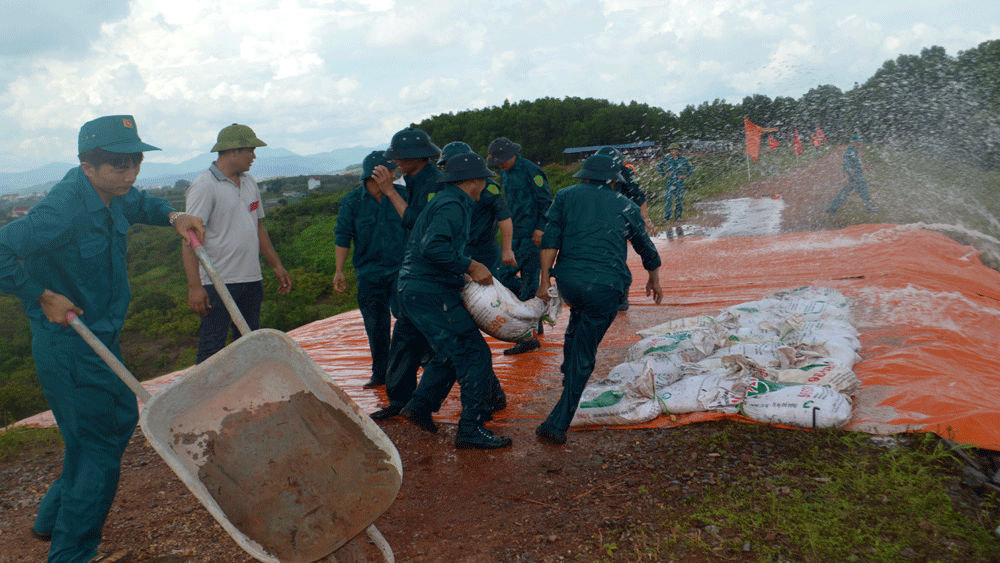 Diễn tập phòng chống lụt bão tại xã Quý Sơn