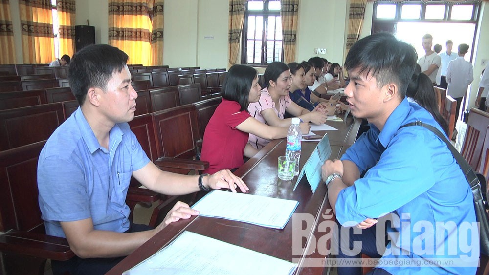 Ngày hội việc làm cho thanh niên, học sinh