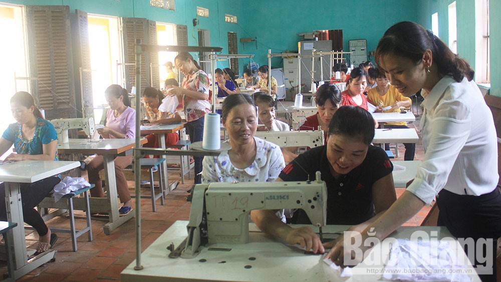 Tân Yên: Tạo việc làm, giúp hội viên phụ nữ vươn lên