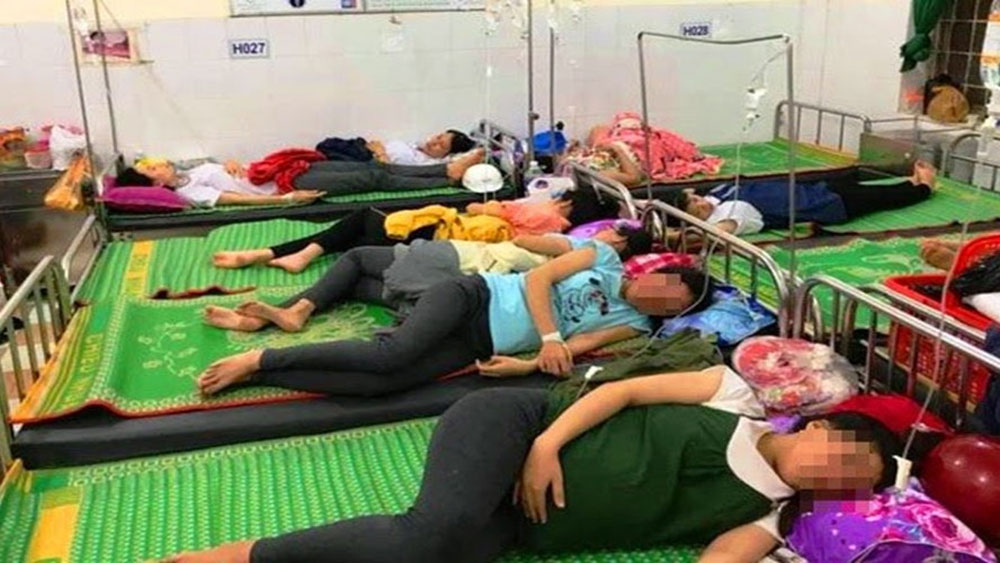 150 công nhân phải nhập viện sau khi ăn cá ngừ, rau muống