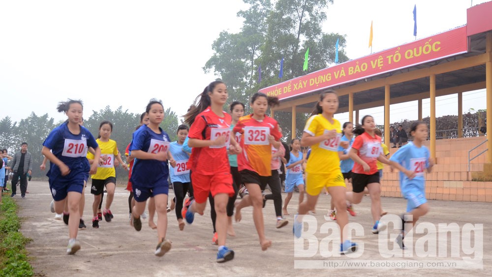 250 VĐV tranh tài Giải việt dã truyền thống huyện Lạng Giang lần thứ 40