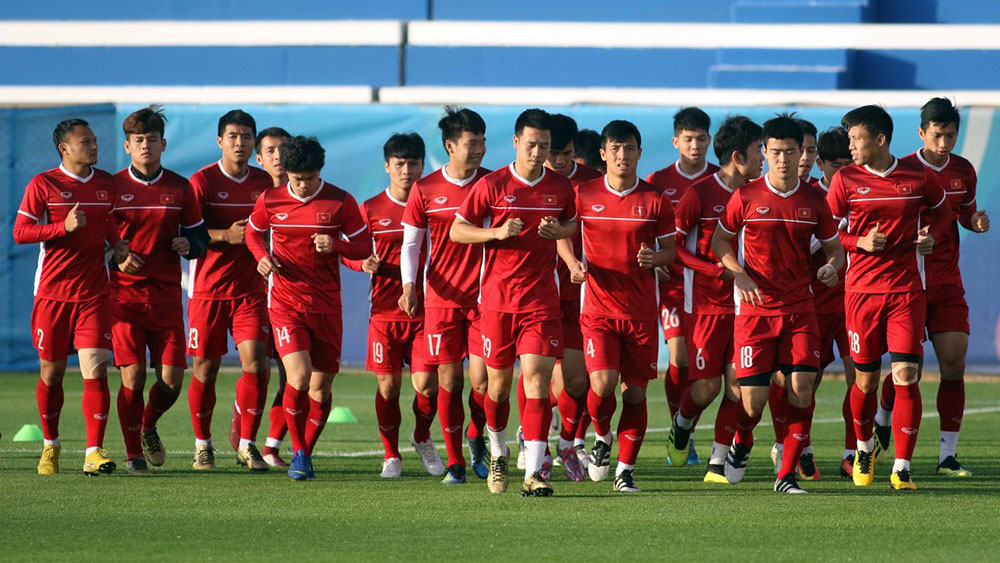 Việt Nam bắt đầu tập luyện cho trận đấu Nhật Bản