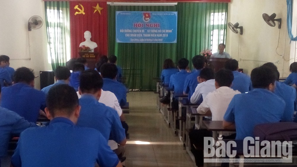 Cán bộ đoàn tìm hiểu chuyên đề tư tưởng Hồ Chí Minh cho đoàn viên, thanh niên