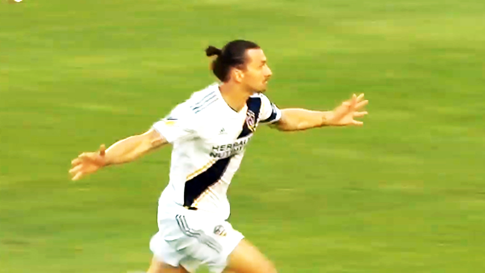 Cú hat-trick “siêu đẳng” ở tuổi 37 của Zlatan Ibrahimovic
