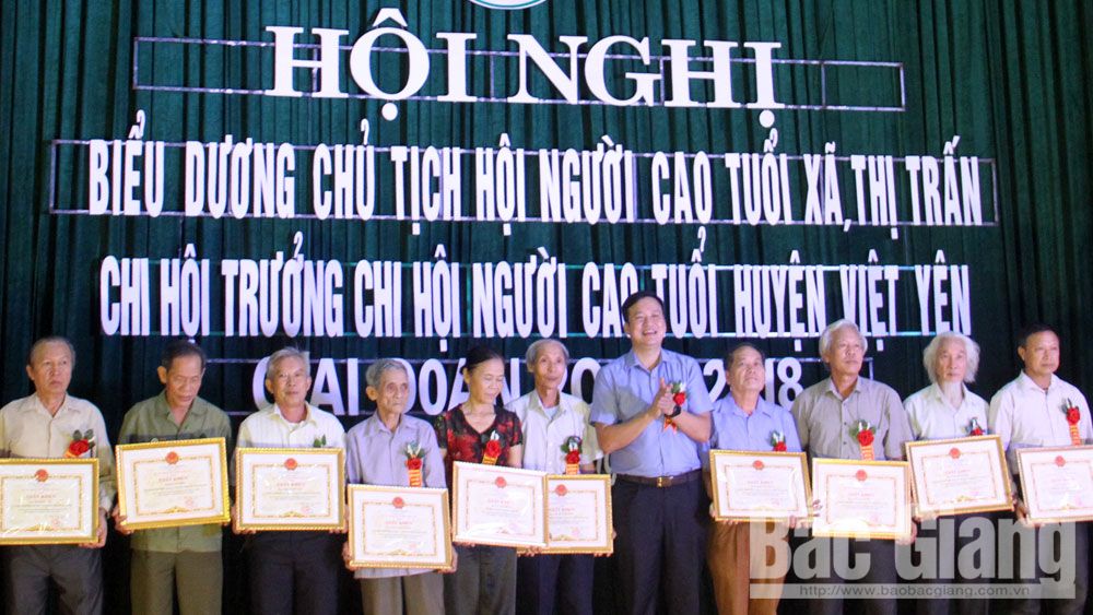 Biểu dương cán bộ hội người cao tuổi giai đoạn 2012 – 2018