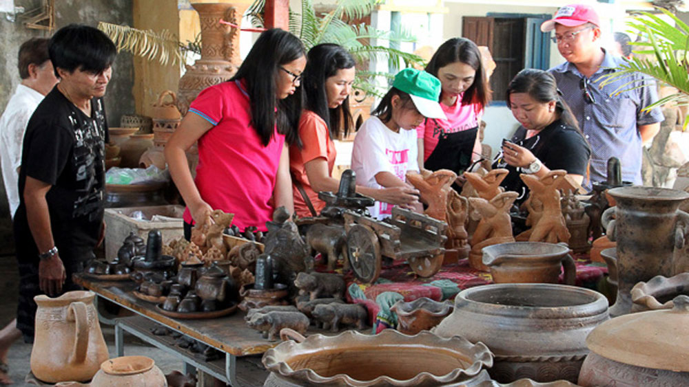 Ninh Thuan spends nearly 130,000 USD on craft village development