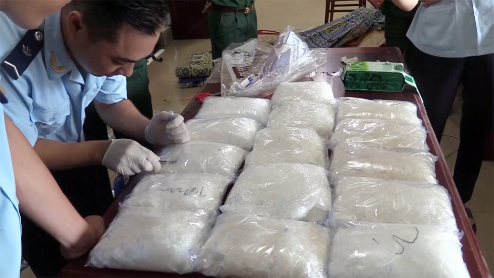 Hành lý chứa 16 kg ma túy ký gửi từ Lào về Việt Nam