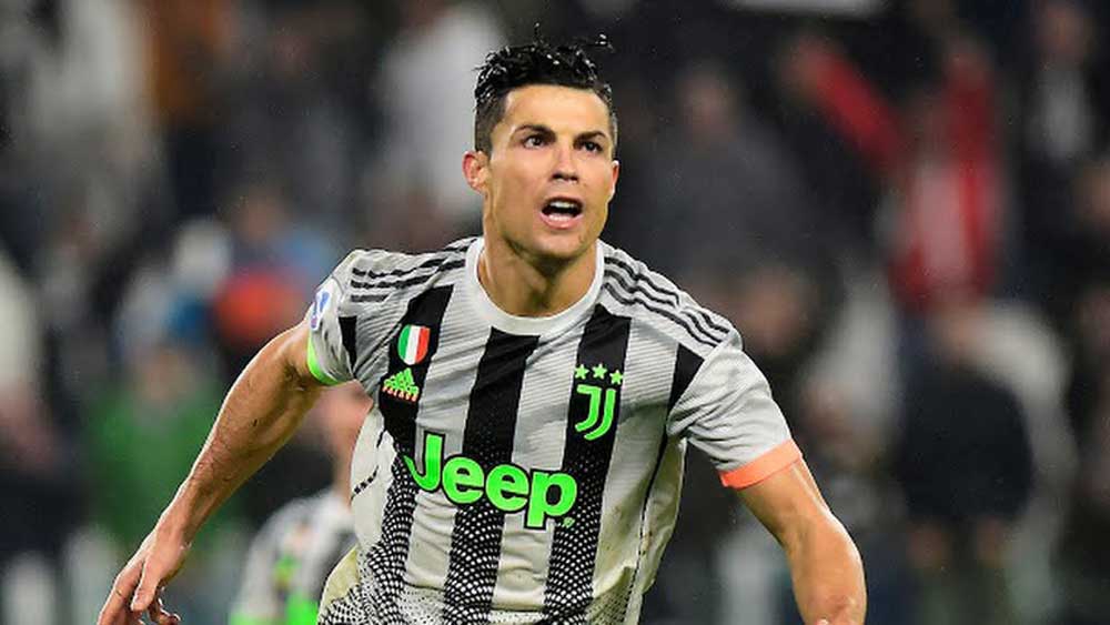 Ronaldo ghi bàn phút bù giờ, Juventus thắng kịch tính Genoa