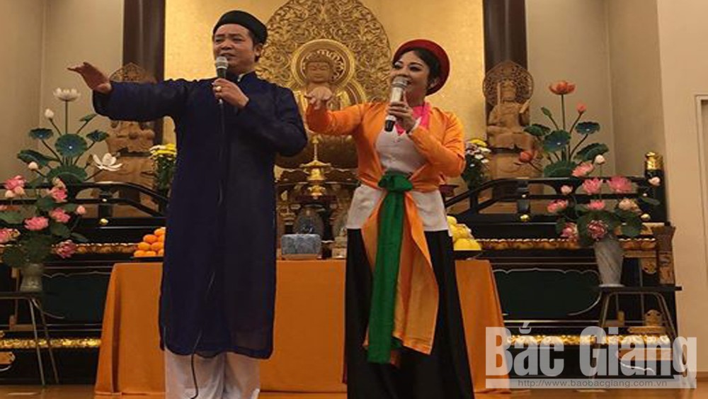Art troop in Bac Giang province performs Quan ho folk song in Japan