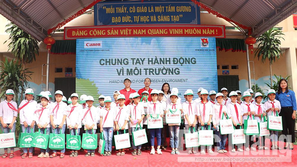 Công ty Canon Việt Nam phối hợp tổ chức hoạt động vì môi trường tại Bắc Giang