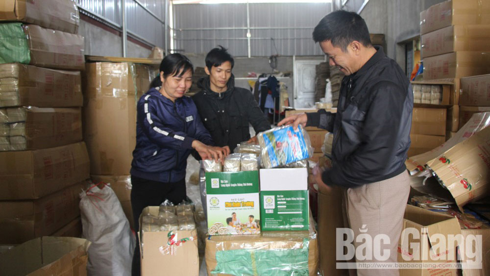 Thu Duong craft village busy on Tet season