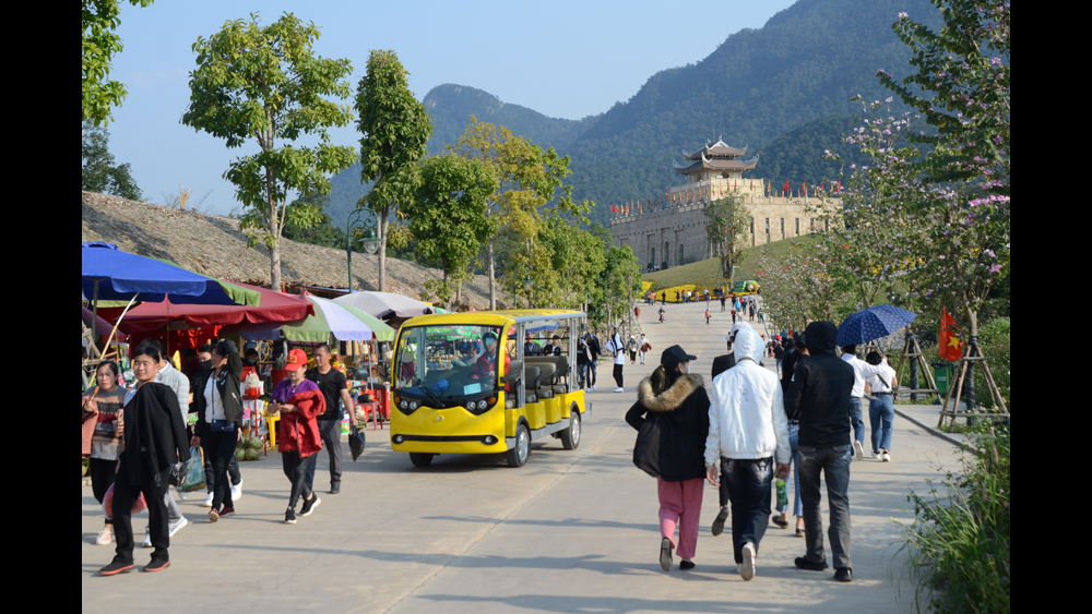 Cùng nhau trẩy hội xuân