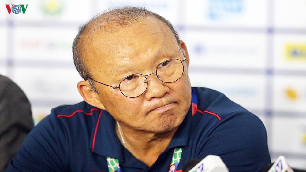 Đội tuyển Việt Nam đấu Malaysia: HLV Park chọn ai để thay Trọng Hoàng?