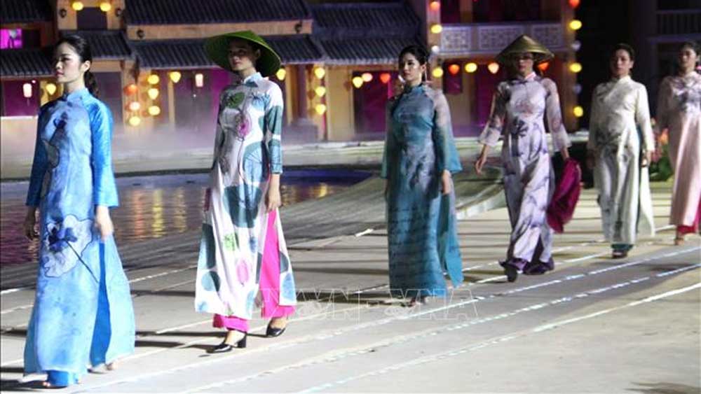 Đặc sắc, ấn tượng Lễ hội áo dài Hội An, danh thắng Việt Nam