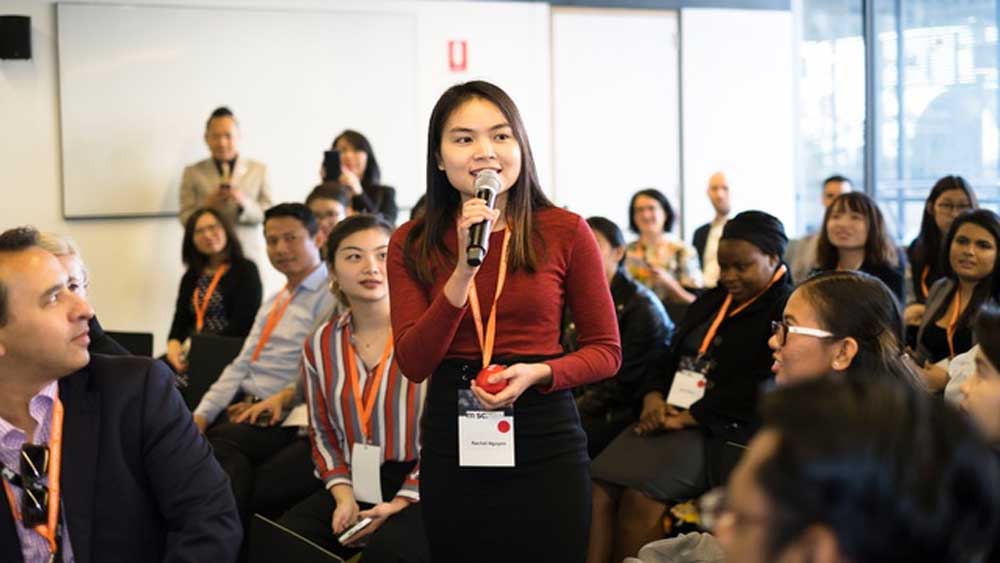 Nữ đại sứ sinh viên Việt thành phố Melbourne tốt nghiệp thạc sĩ loại Giỏi