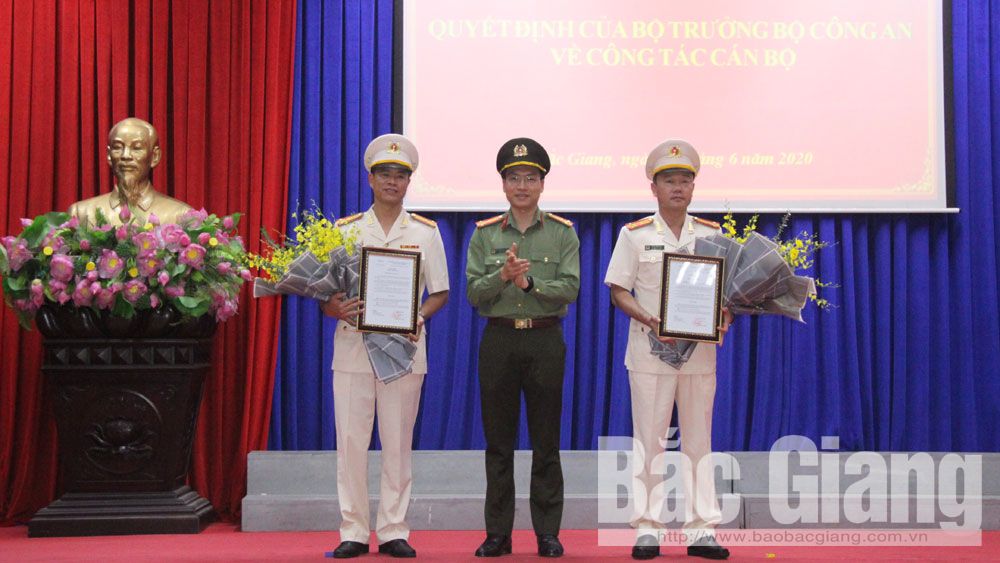 Công bố quyết định bổ nhiệm hai Phó Giám đốc Công an tỉnh Bắc Giang