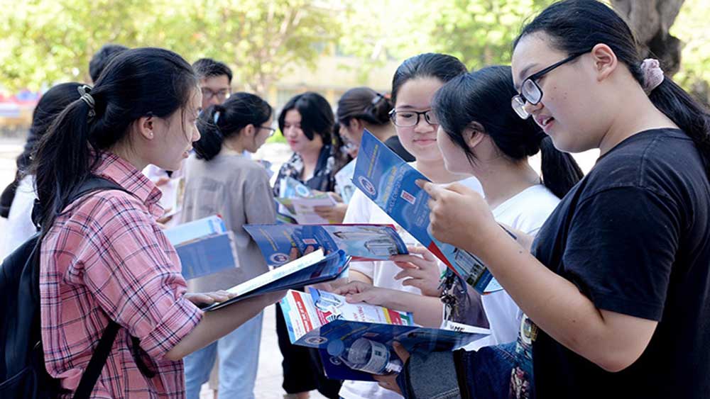 Đại học Kinh tế Quốc dân thông báo tiếp nhận du học sinh bị ảnh hưởng Covid-19