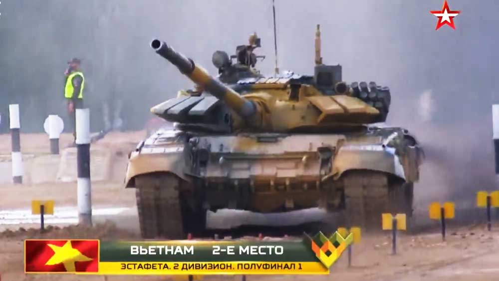 Những hình ảnh ấn tượng của đội Việt Nam ở vòng bán kết Tank Biathlon 2020