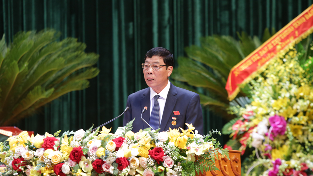 Bí thư Tỉnh ủy Bùi Văn Hải phát biểu khai mạc Đại hội Đảng bộ tỉnh lần thứ XIX