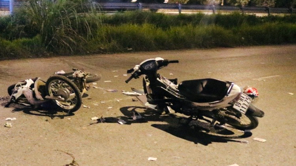 Bắc Giang: Hai xe máy ngược chiều va chạm, một thanh niên tử vong tại chỗ