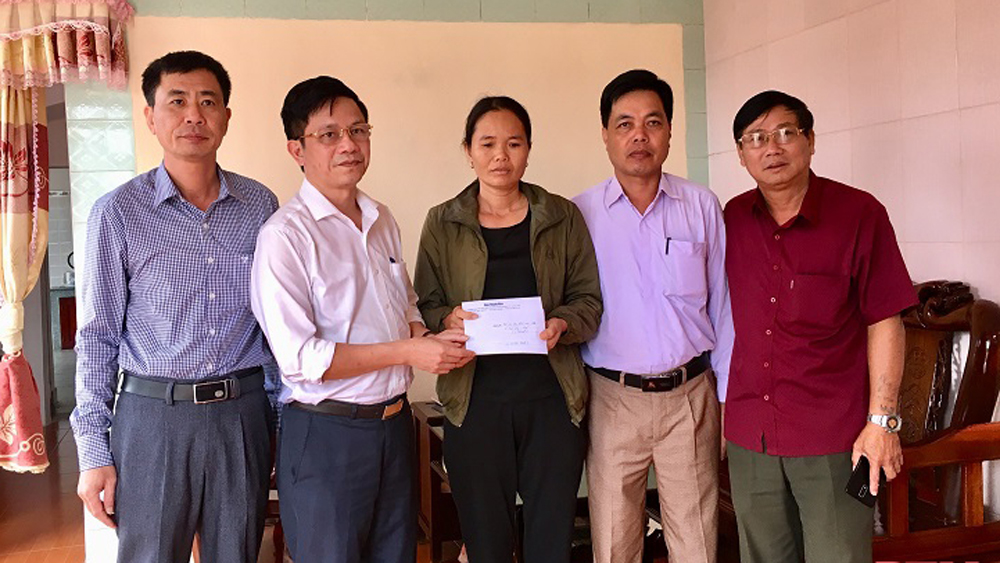 Báo Bắc Giang phối hợp hỗ trợ gia đình công nhân mất tích tại Thủy điện Rào Trăng 3
