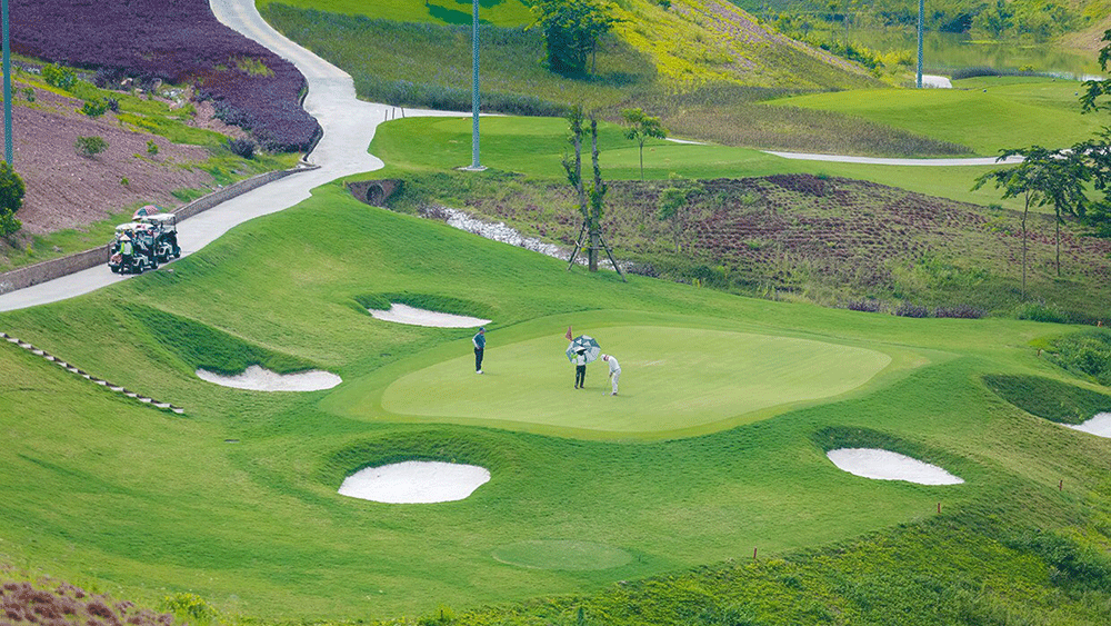 Chuỗi sân golf - hướng đi mới trong phát triển du lịch