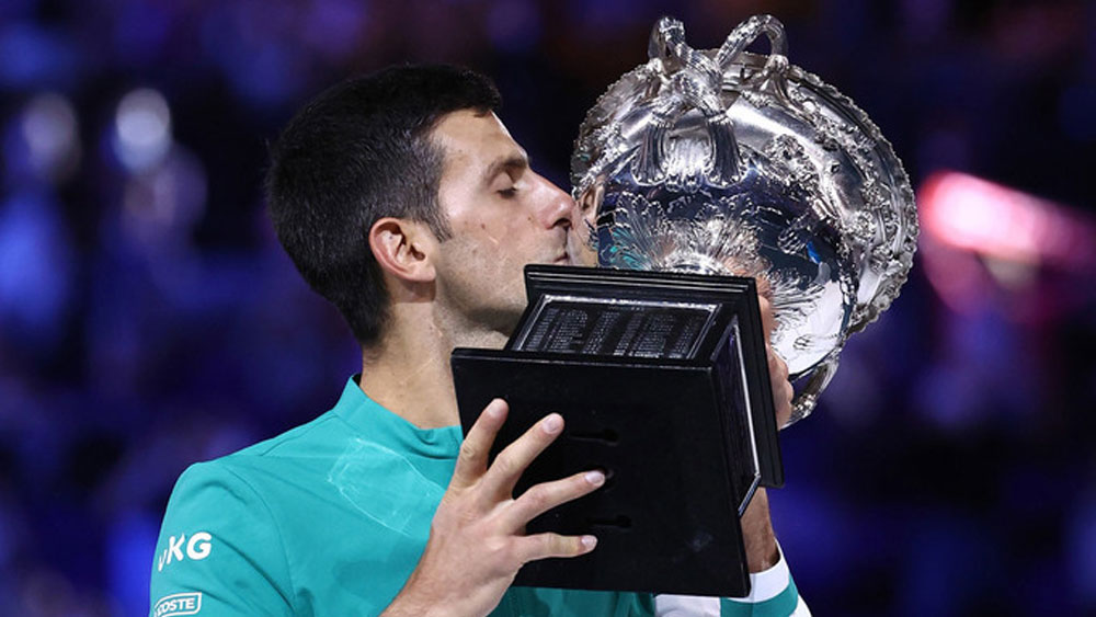 Djokovic giành nhiều danh hiệu lớn hơn Nadal, Federer