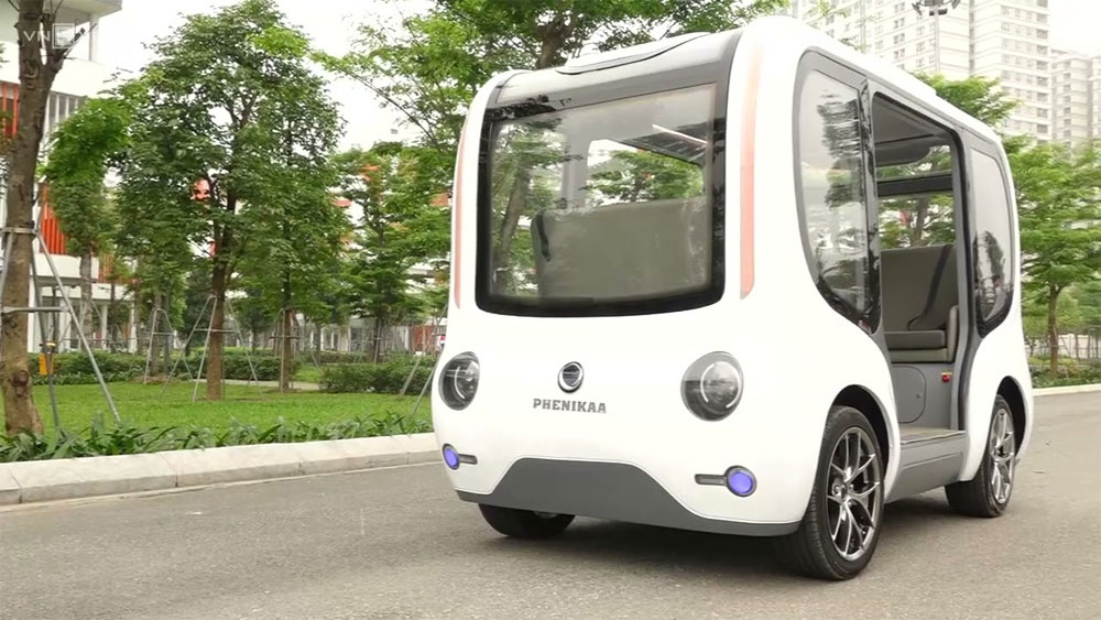 Self-driving electric vehicle developed by Vietnamese researchers