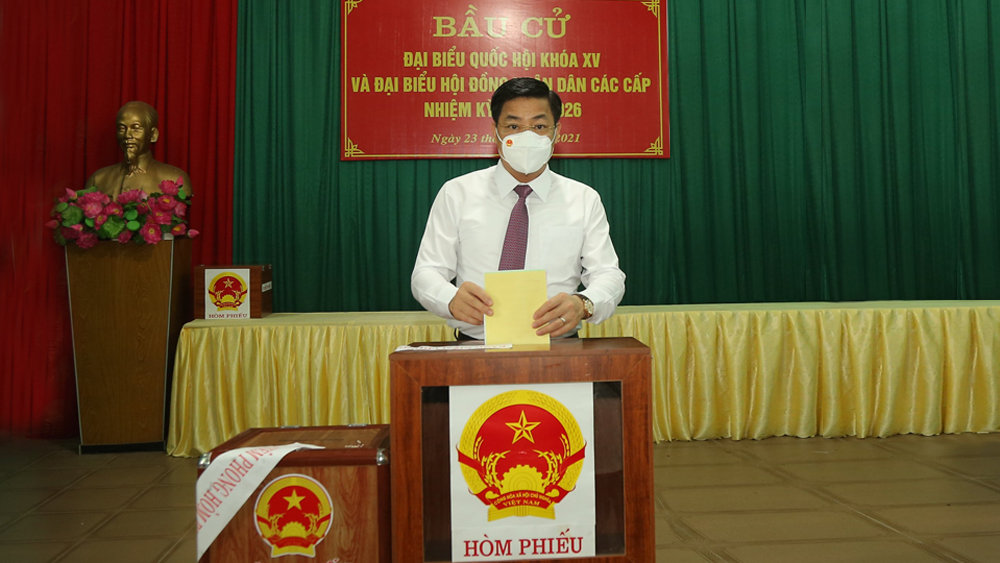 Bắc Giang: Các đồng chí Thường trực Tỉnh ủy dự Lễ khai mạc và bỏ phiếu bầu cử