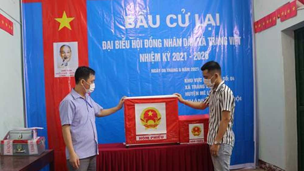 Hà Nội: Kỷ luật Phó Bí thư Thường trực Đảng ủy xã Tráng Việt vì mang 75 phiếu bầu cử về nhà tự gạch