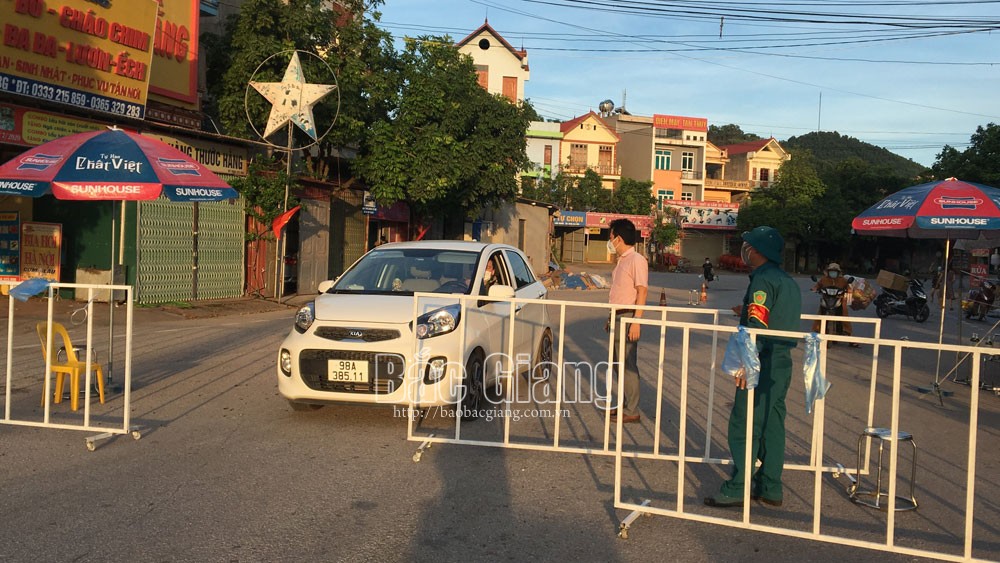 Bắc Giang: Thêm 3 trường hợp bị phạt do tụ tập ăn uống, vi phạm quy định phòng, chống dịch