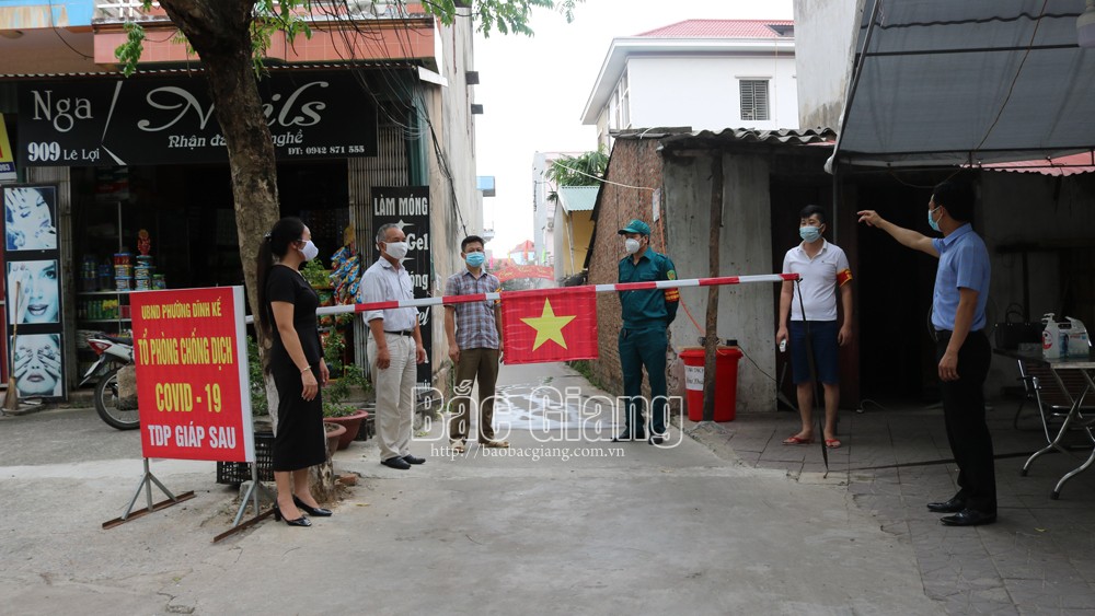 Bắc Giang: Cấp ủy chi bộ khẳng định vai trò trong phòng, chống dịch