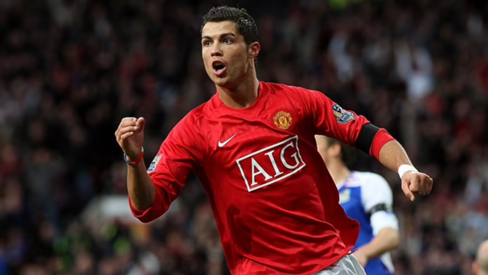 Ronaldo hoàn tất kiểm tra y tế với Man Utd