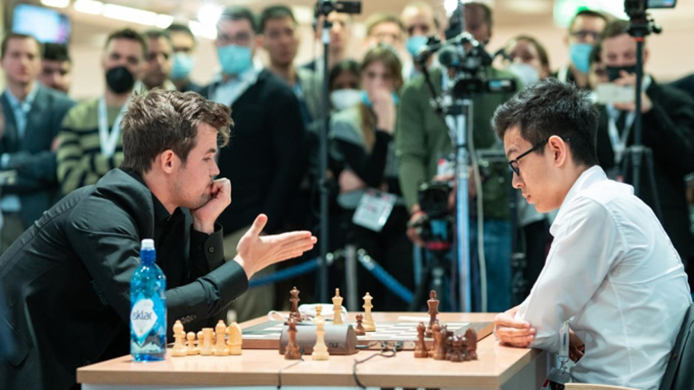 Kỳ thủ 17 tuổi phá sự thống trị của Vua cờ Carlsen