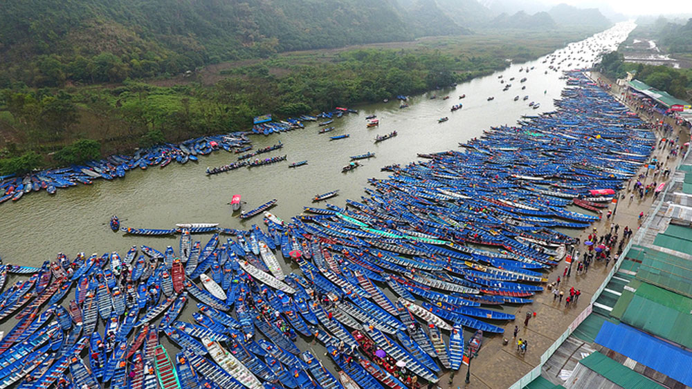 Hanoi cancels biggest spring festival over Covid fear