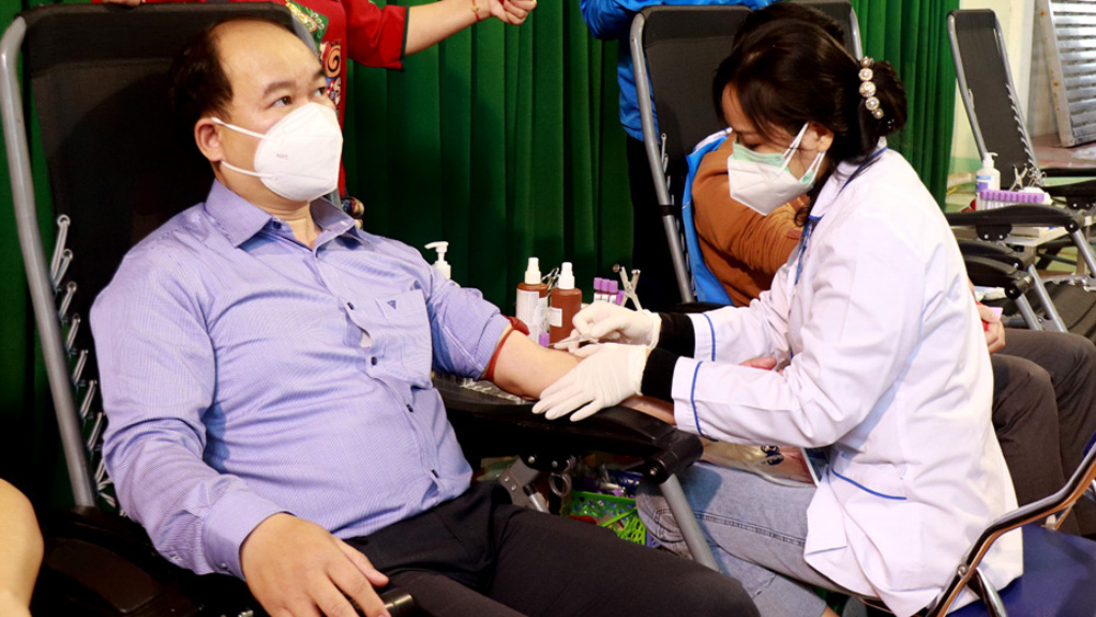 Tiếp nhận gần 800 đơn vị máu tại Ngày hội hiến máu nhân đạo