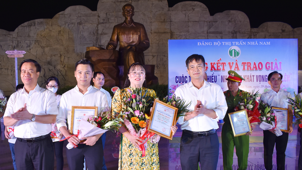 Bắc Giang: Cô giáo mỹ thuật say mê lịch sử địa phương