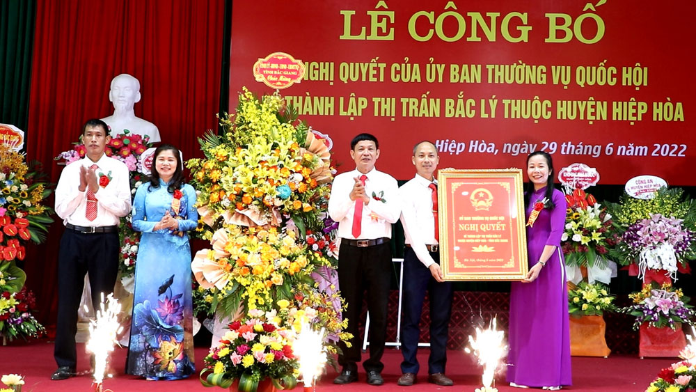 Công bố nghị quyết thành lập thị trấn Bắc Lý, huyện Hiệp Hòa