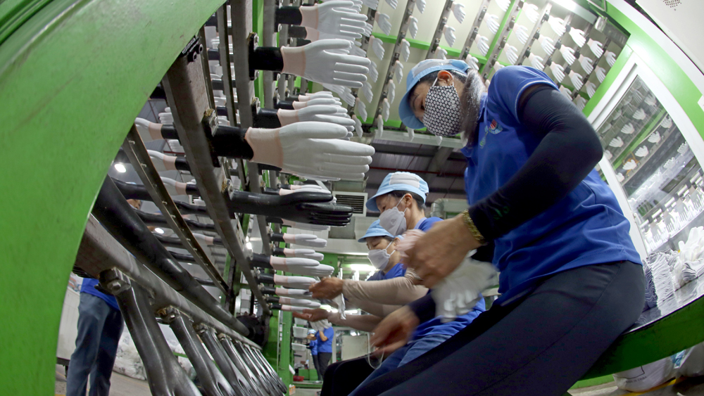 Công nghệ hiện đại trong sản xuất găng tay
