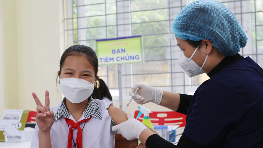 Bắc Giang tăng tốc tiêm vắc - xin cho trẻ em từ 5 đến dưới 18 tuổi